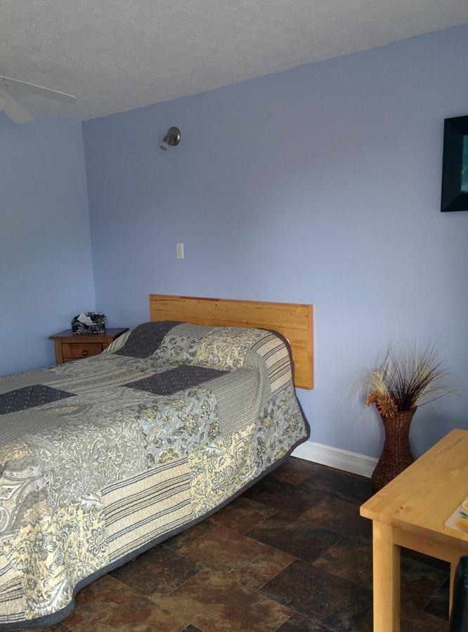Motel Les Pins Granby Esterno foto